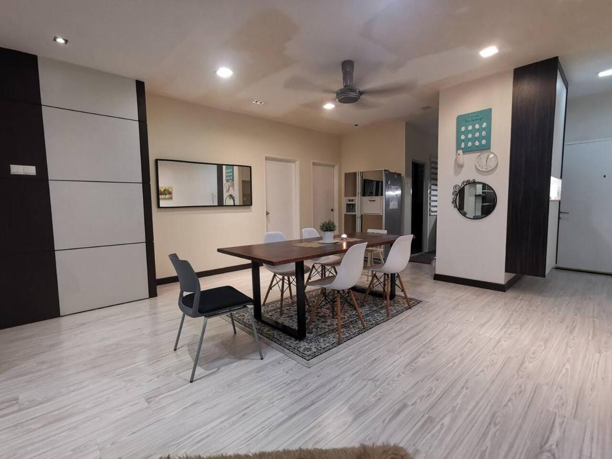 Enarahomes Shah Alam Exterior foto